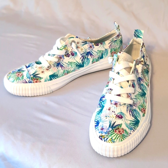 Blowfish Shoes - Blowfish new without tag. Never worn